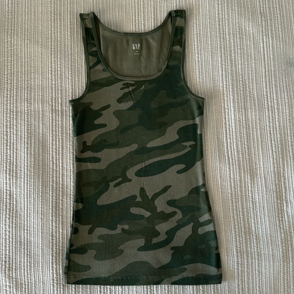 GAP tank top